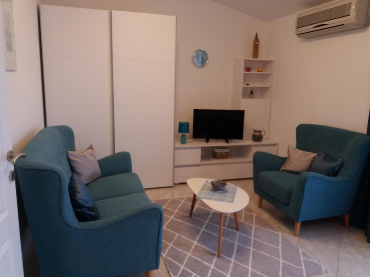 Apartmani Lana Brodarica  Exterior foto
