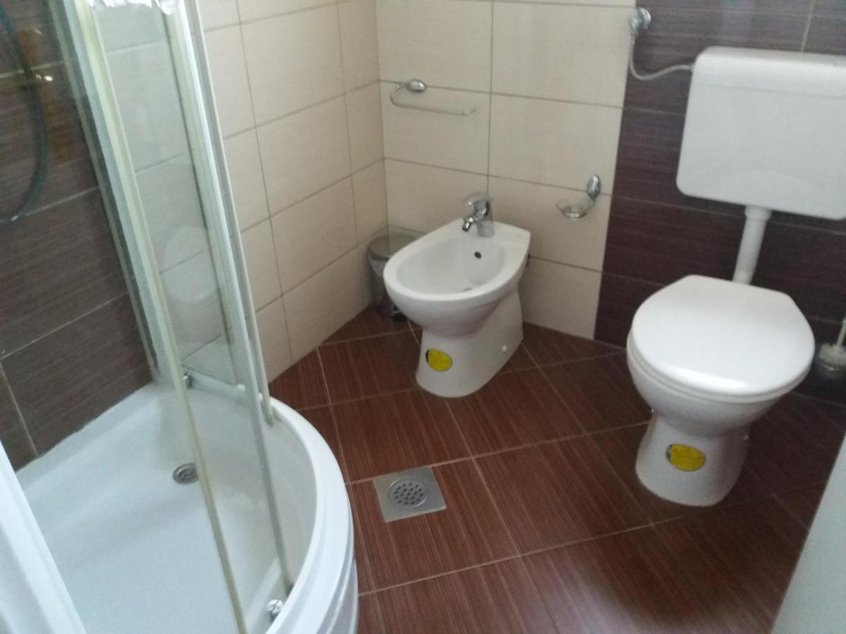 Apartmani Lana Brodarica  Exterior foto