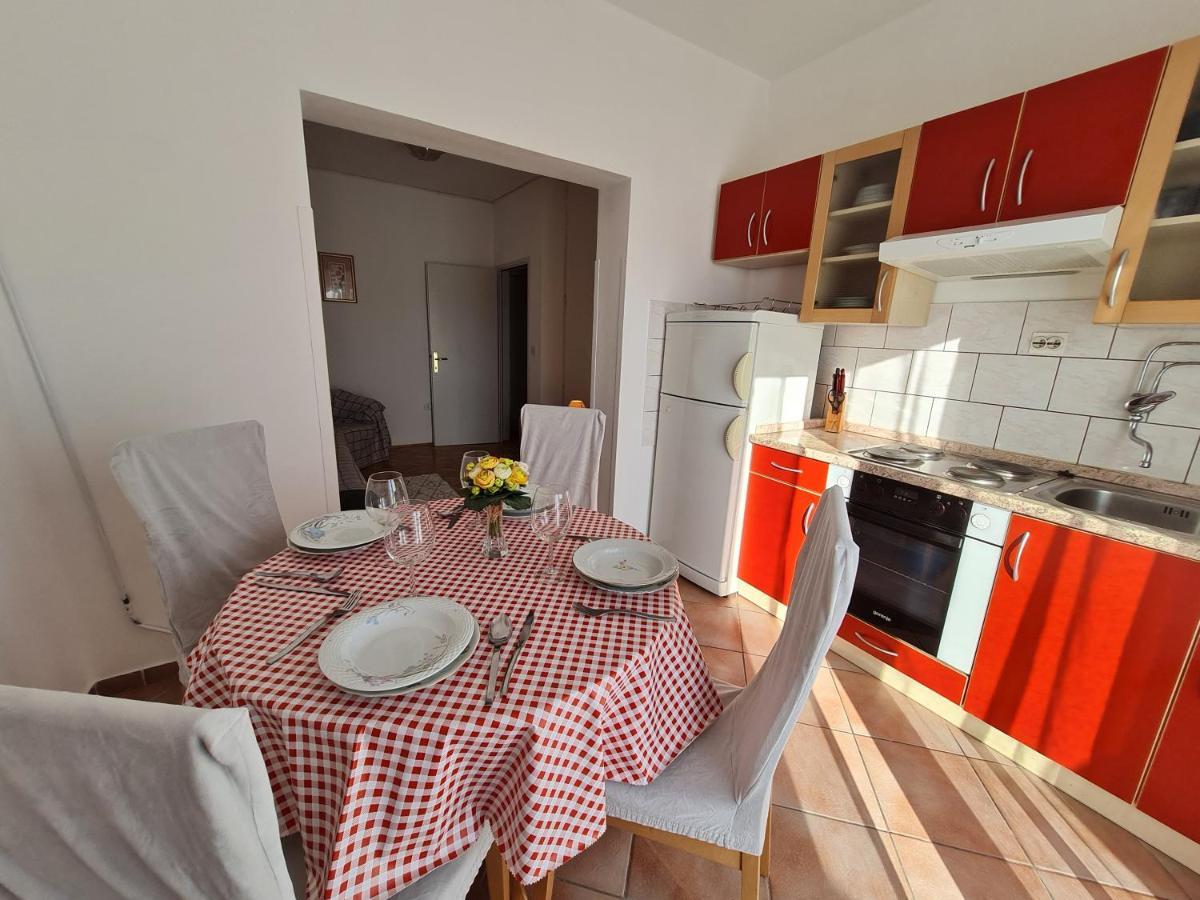 Apartmani Lana Brodarica  Exterior foto